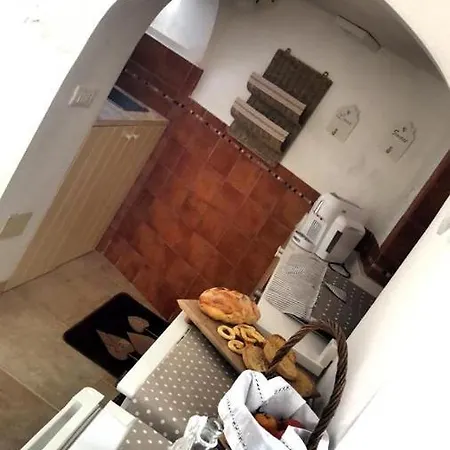 Trulli Manuela בית נופש לוקורוטונדו